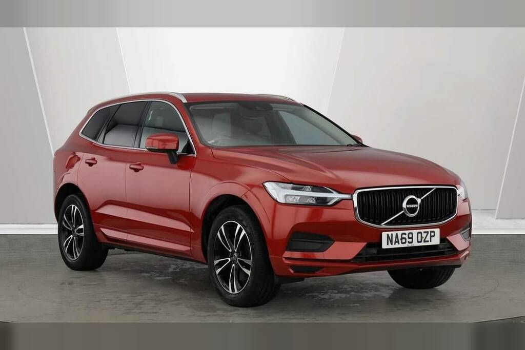 Compare Volvo XC60 2.0 T4 190 Edition Geartronic NA69OZP Red