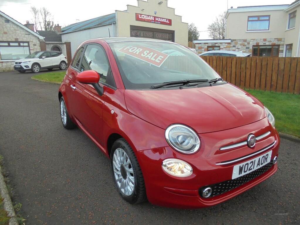 Compare Fiat 500 500 Lounge Mhev WO21AOR Red