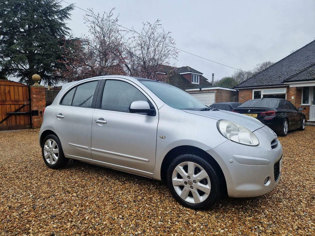 Compare Nissan Micra 1.2 Dig-s Tekna Euro 5 Ss HJ61UVU Silver
