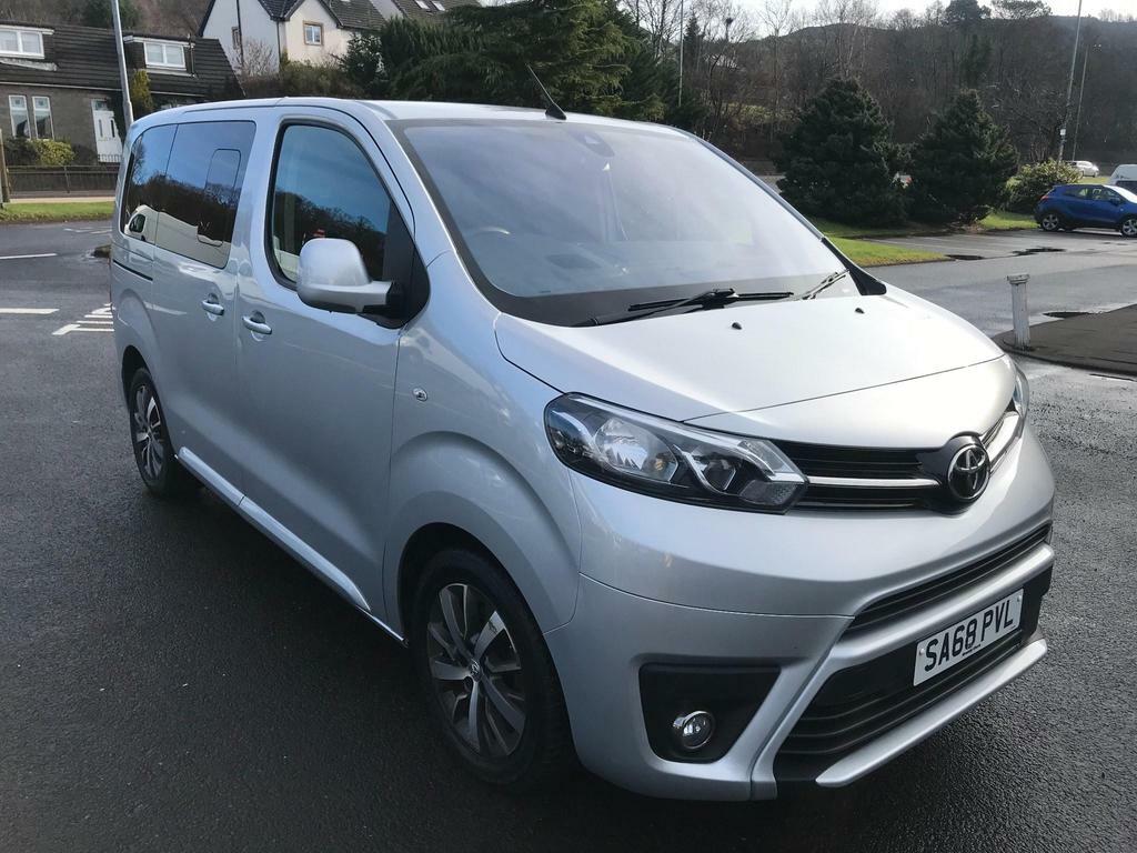 Toyota Proace Verso Proace Verso Family L0 D-4d Silver #1