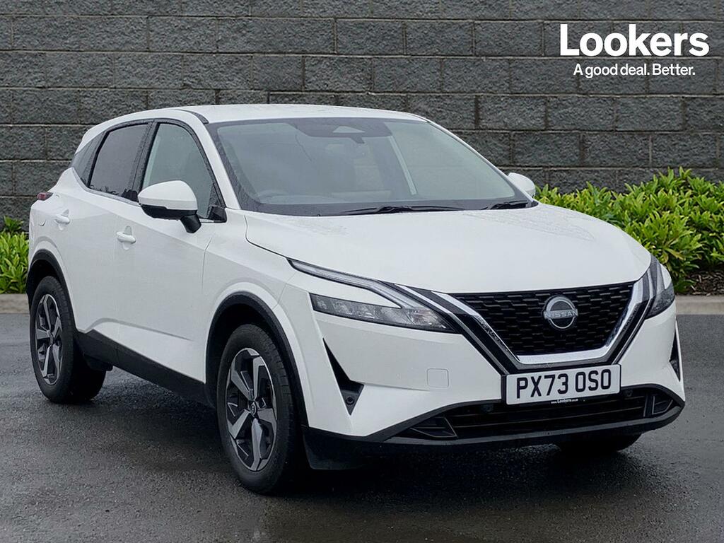 Compare Nissan Qashqai 1.3 Dig-t Mh 158 N-connecta 4Wd Xtronic PX73OSO White