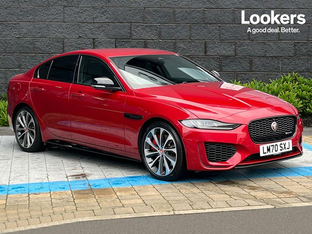 Compare Jaguar XE R-dynamic Black LM70SXJ Red