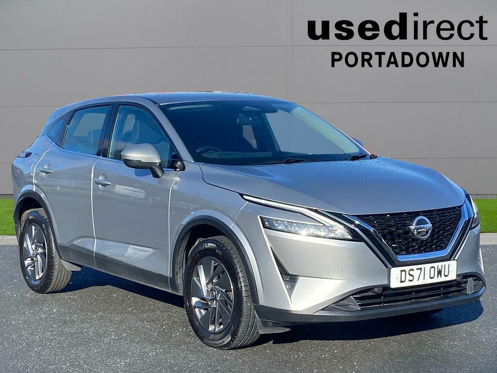 Compare Nissan Qashqai 1.3 Dig-t Mh Acenta Premium DS71OWU Silver