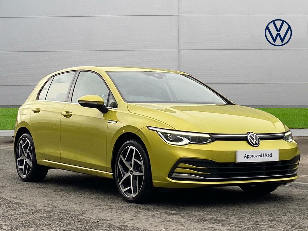 Compare Volkswagen Golf 1.5 Tsi 150 Style ND21RBZ Yellow