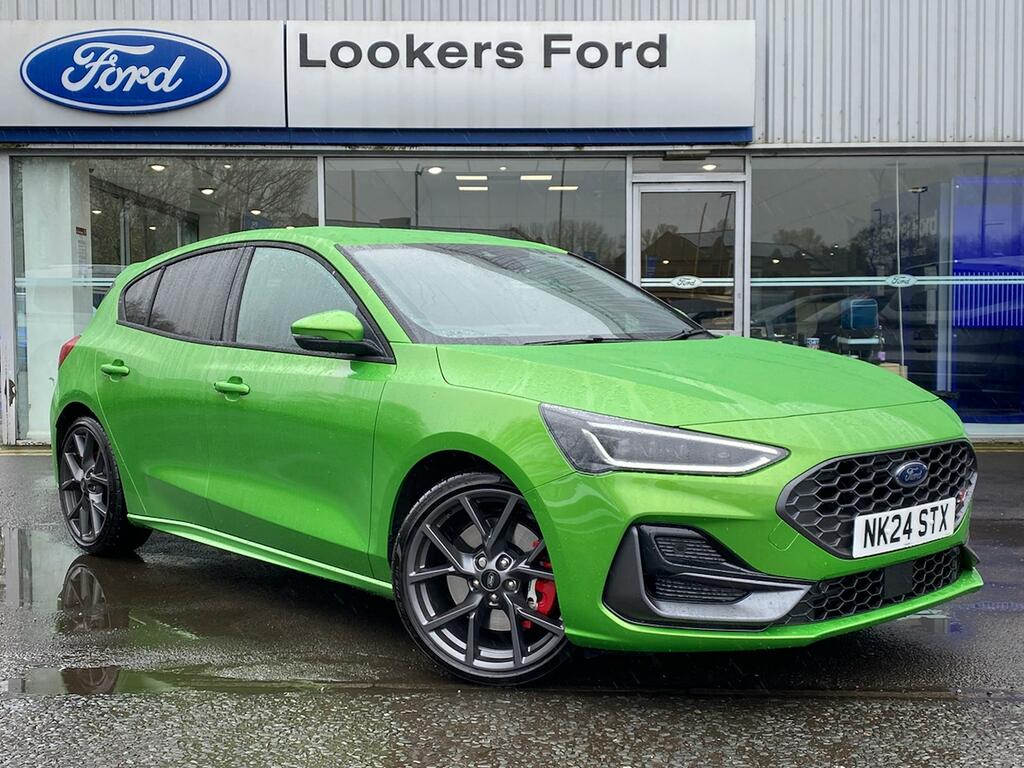 Compare Ford Focus 2.3 Ecoboost St NK24STX Green