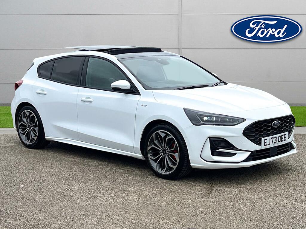 Compare Ford Focus 1.0 Ecoboost Hybrid Mhev 155 St-line X EJ73OEE White
