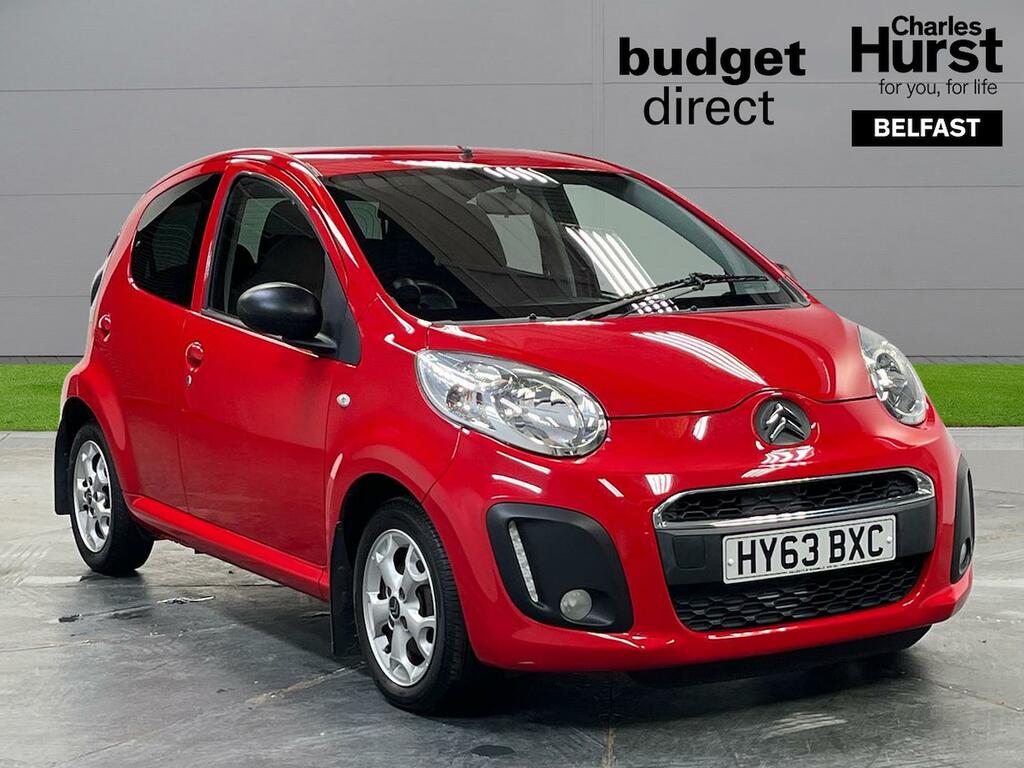 Compare Citroen C1 1.0I Vtr HY63BXC Red