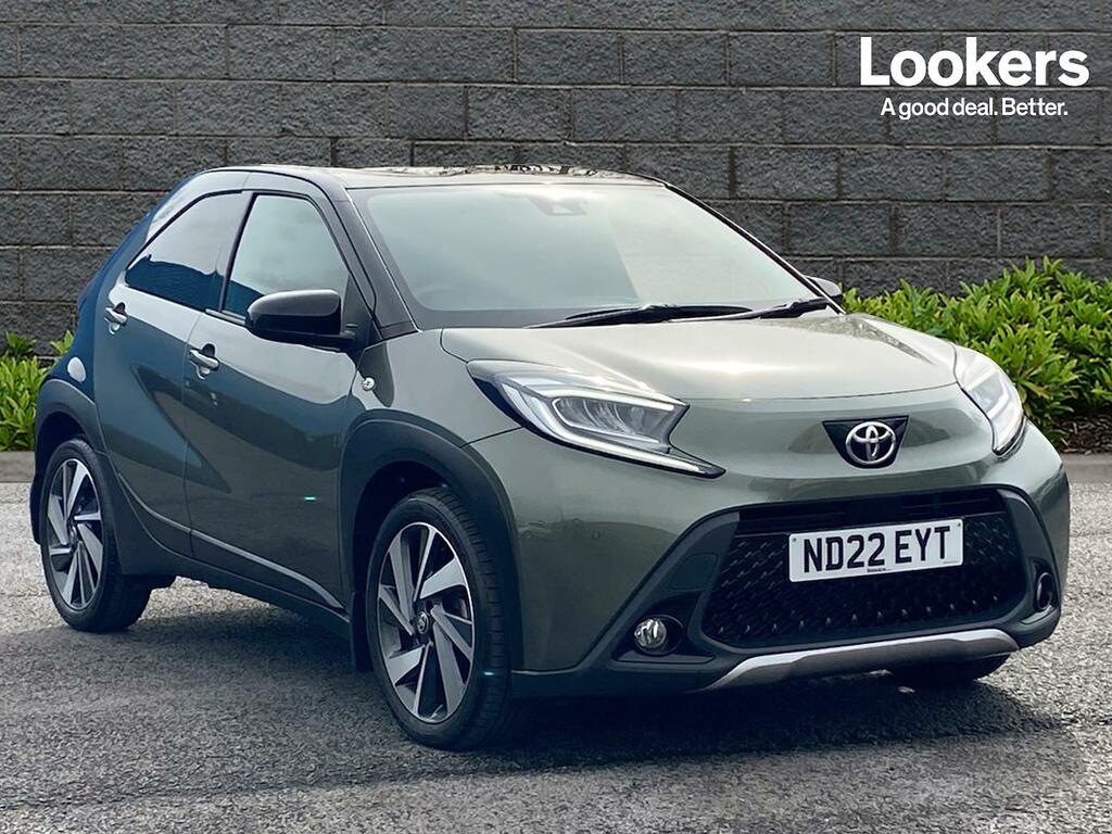 Compare Toyota Aygo X 1.0 Vvt-i Exclusive ND22EYT Green