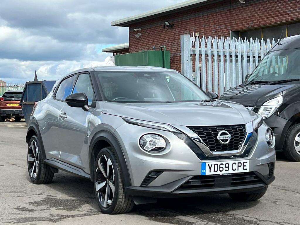 Compare Nissan Juke 1.0 Dig-t Tekna Dct YD69CPE Silver