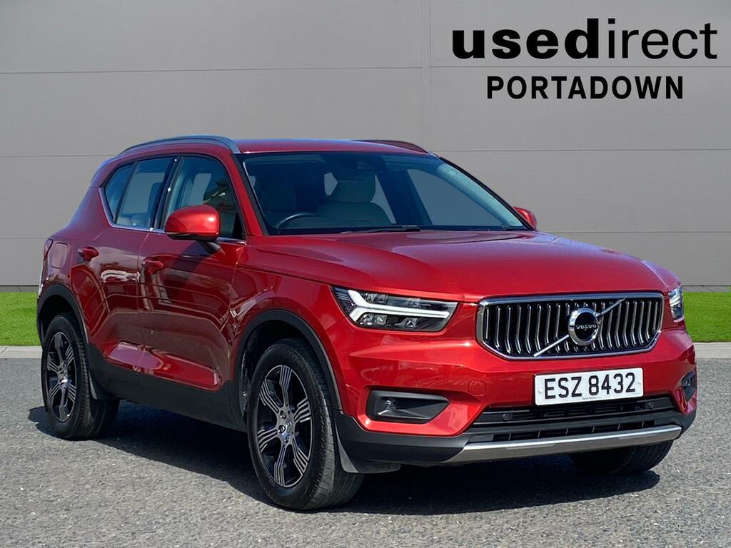 Volvo XC40 1.5 T3 163 Inscription Geartronic Red #1
