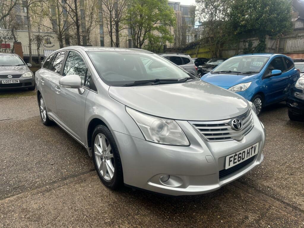Toyota Avensis 1.8 V-matic Tr 2010 Silver #1