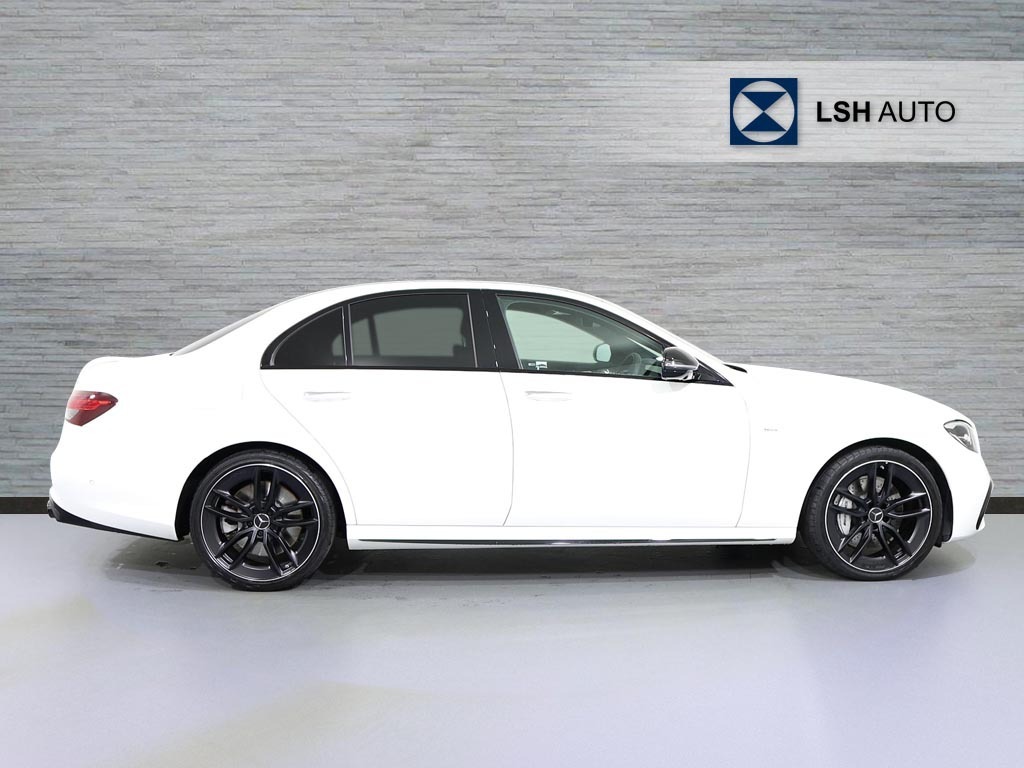 Compare Mercedes-Benz E Class E53 4Matic Night Edition Premium Plus Tct KW73FUT White