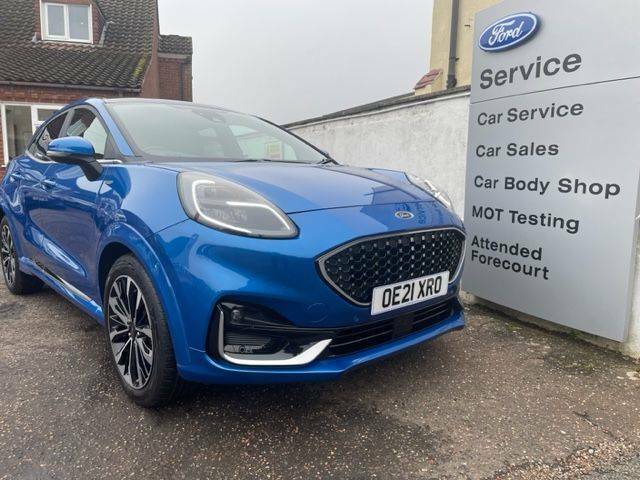 Compare Ford Puma 1.0T 155Ps Ecoboost Mhev St-line Vignale Dct OE21XRO Blue