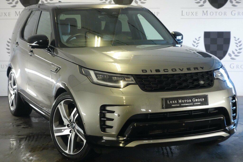 Compare Land Rover Discovery 2021 71 3.0  
