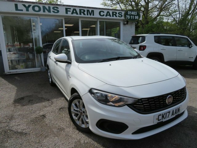 Compare Fiat Tipo 1.4 Easy 94 Bhp CK17AAN White