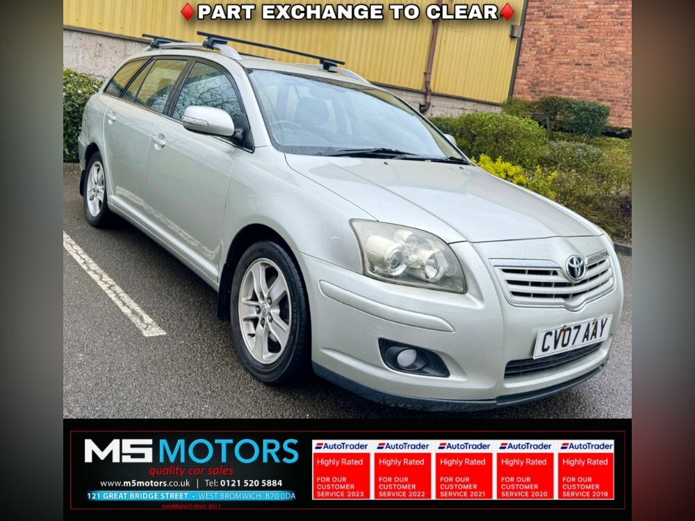 Compare Toyota Avensis 2.2 D-4d T3-x CV07AAY Silver