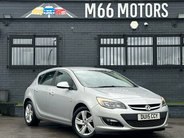 Compare Vauxhall Astra Hatchback DU15CCY Silver
