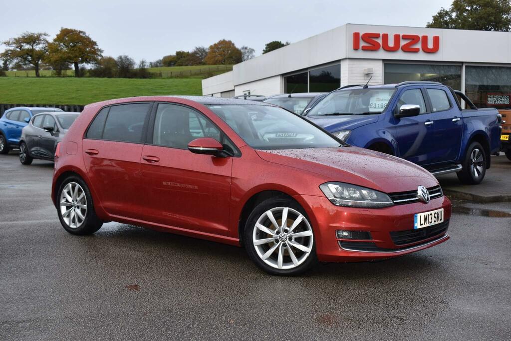 Compare Volkswagen Golf Golf Gt Act Bluemotion Technology Tsi LM13SKU Red
