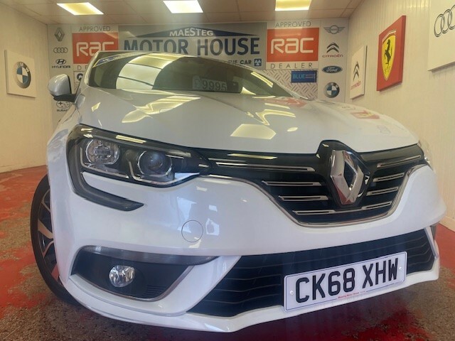 Compare Renault Megane Iconic Dci Sat Nav Only 61964 Miles Free Mots CK68XHW White