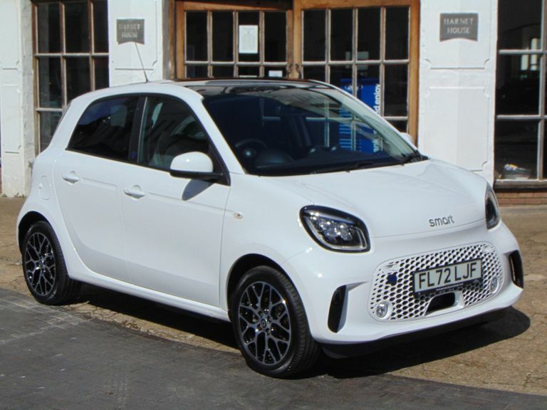Compare Smart Forfour 60Kw Eq Exclusive 17Kwh 22Kwch FL72LJF White