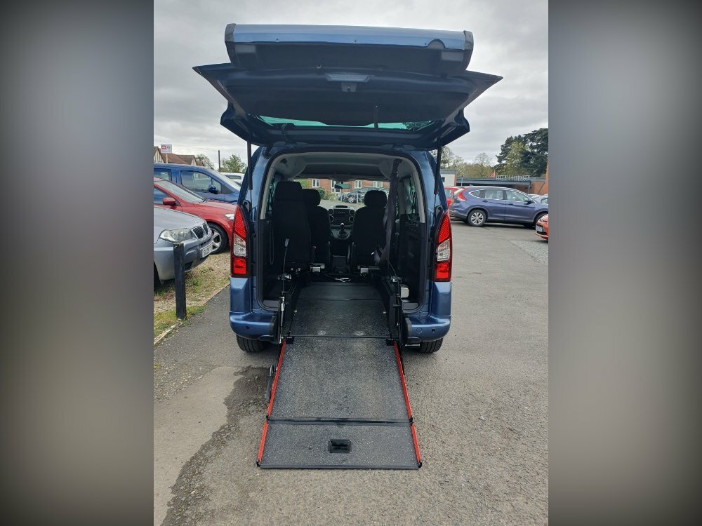 Peugeot Partner Tepee Bluehdi Active 1.6 100 Bhp Wheelchair Accessible V Blue #1