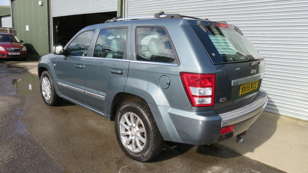 Jeep Grand Cherokee 3.0 Crd Overland Silver #1