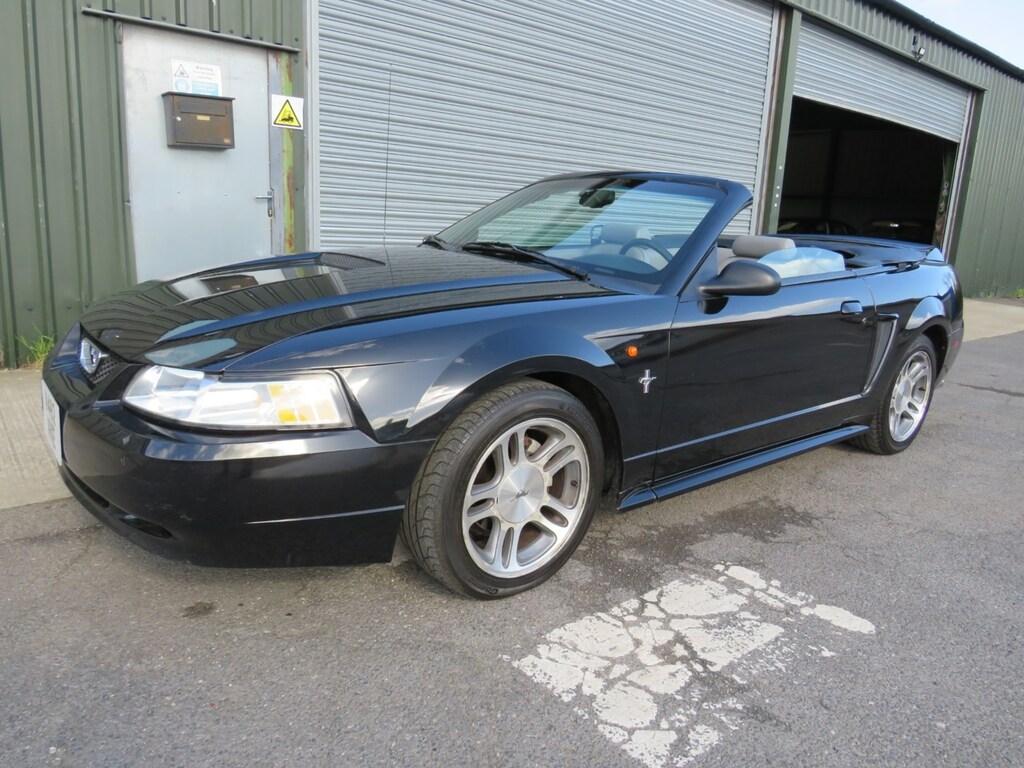 Ford Mustang Auto Convertible Black #1