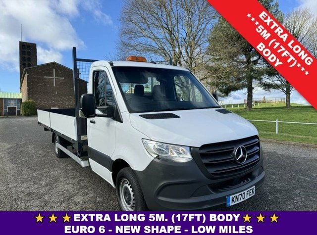 Compare Mercedes-Benz Sprinter 2.0 315Cdi Lwb 3.5T. Extra Long 5M 17Ft Dropside KN70FEK White