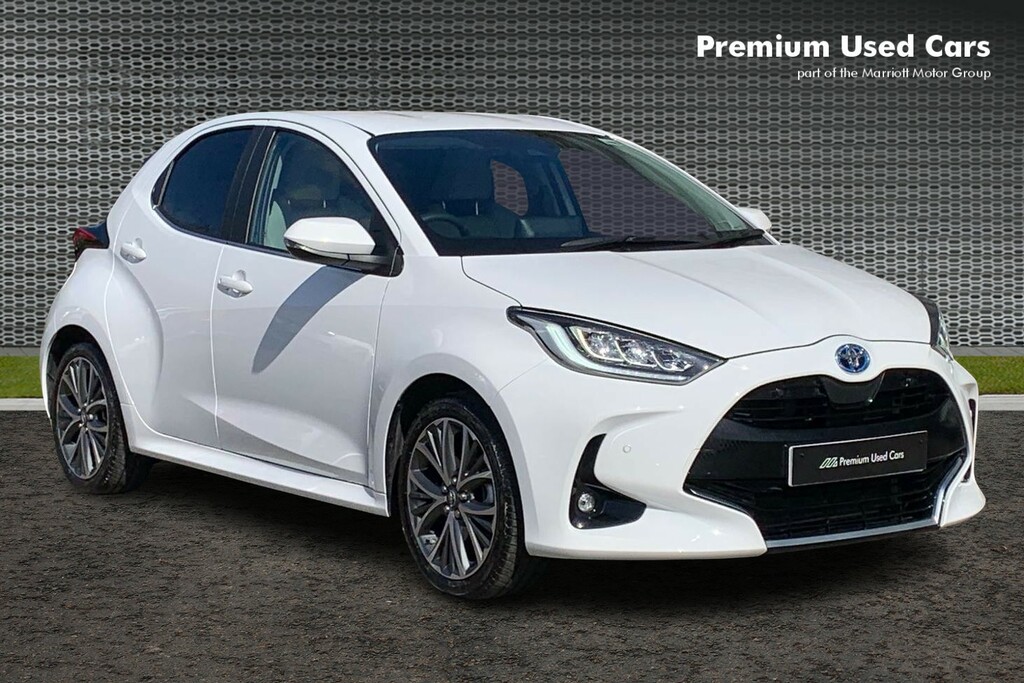Compare Toyota Yaris 1.5 Hybrid Excel Cvt AO73JPX White