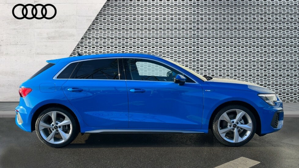 Compare Audi A3 Audi Sportback S Line 35 Tfsi 150 Ps S Tronic GL73MVG Blue