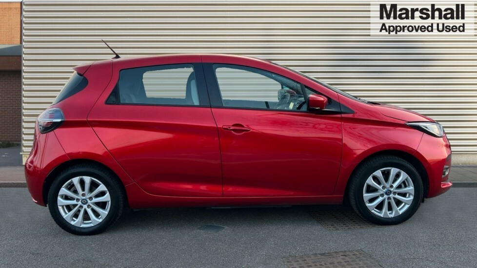 Compare Renault Zoe Hat R110 I Iconic Ze 50Kwh Rpdchg Au WG21ZTW Red