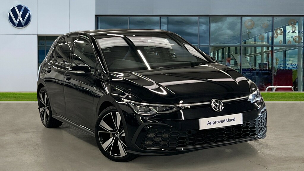 Compare Volkswagen Golf 8 Gtd 2.0 Tdi 200Ps 7-Speed Dsg EK73OLM Black