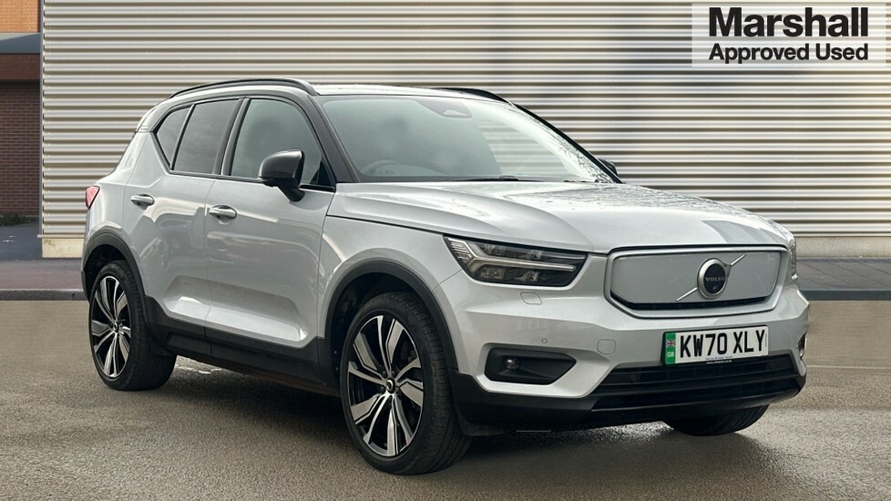 Compare Volvo XC40 Volvo Estate P8 Recharge 300Kw 78Kwh Firs KW70XLY Silver