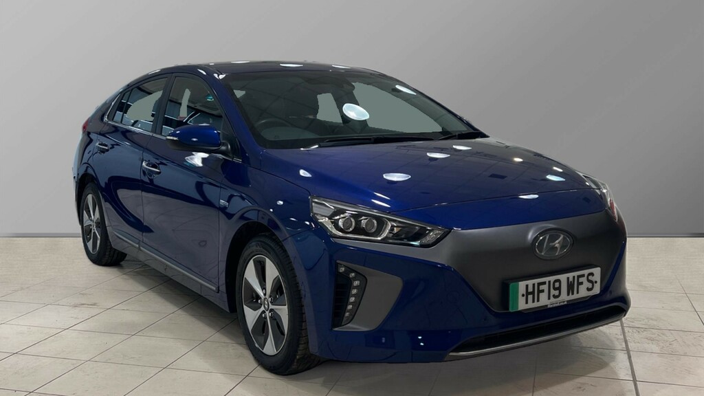 Compare Hyundai Ioniq Hat 28Kwh Premium Se HF19WFS Blue