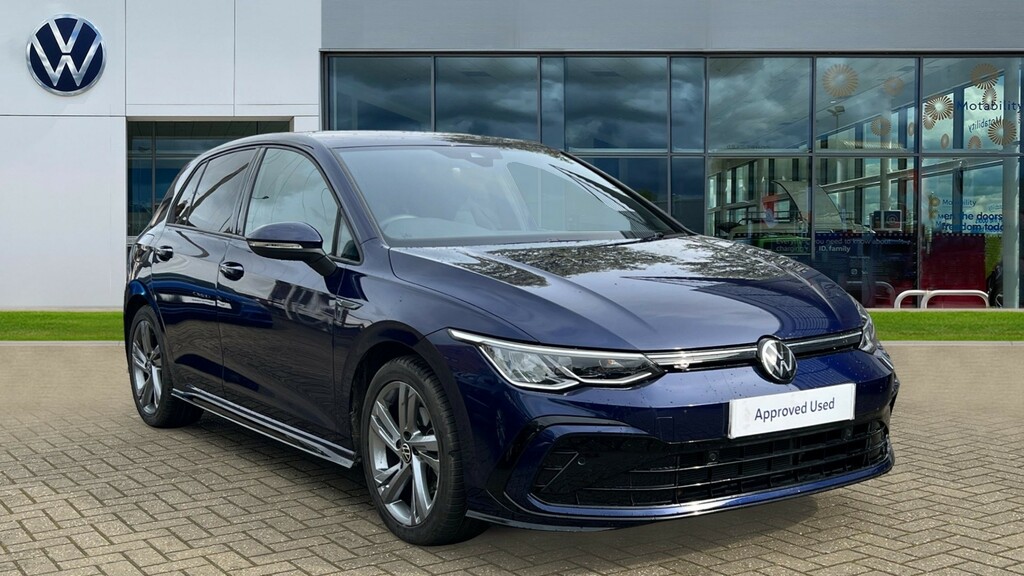 Compare Volkswagen Golf 8 R-line 1.5 Tsi 150Ps 6-Speed KP23XNG Blue