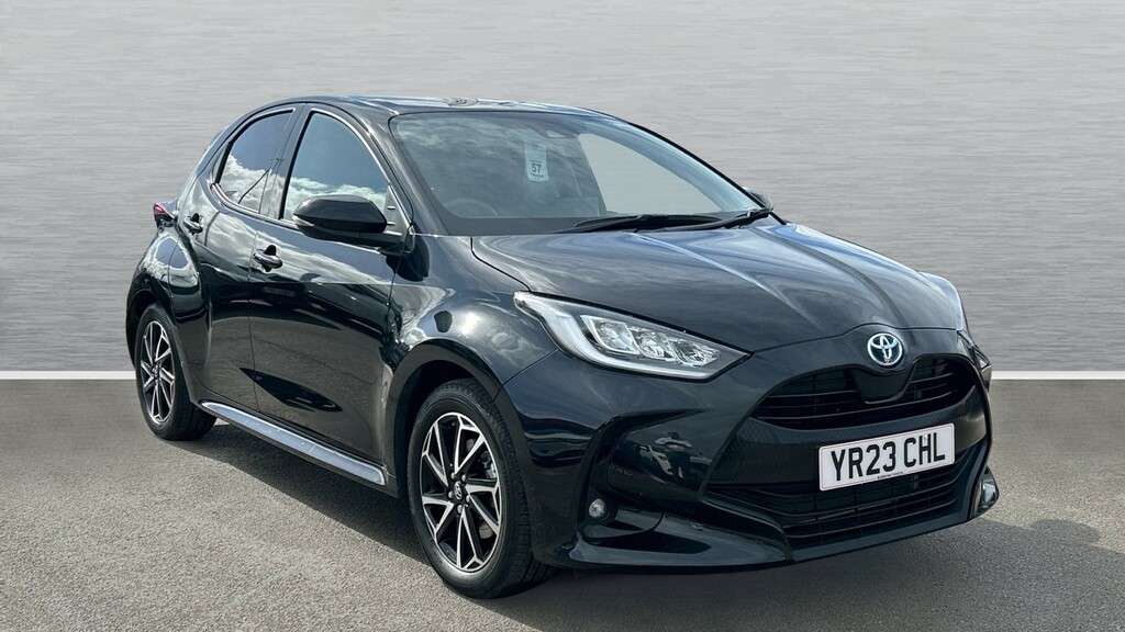 Compare Toyota Yaris 1.5 Hybrid Design Cvt YR23CHL Black