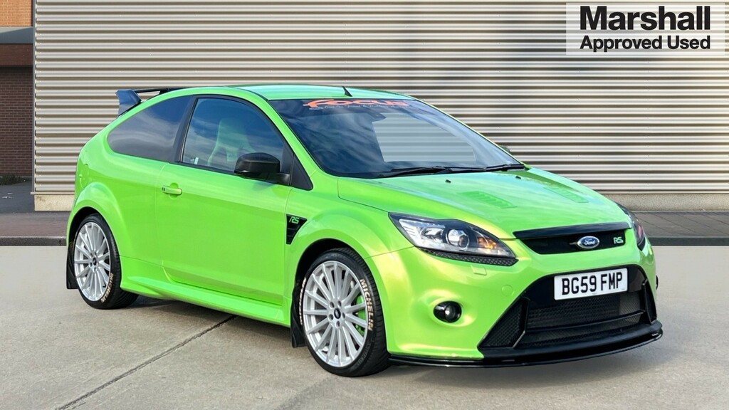 Compare Ford Focus 2.5 Rs BG59FMP Green