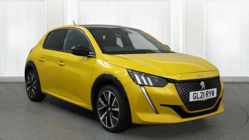 Compare Peugeot 208 Hat 1.2 Puretech 100 Gt Ss GL21RYW Yellow
