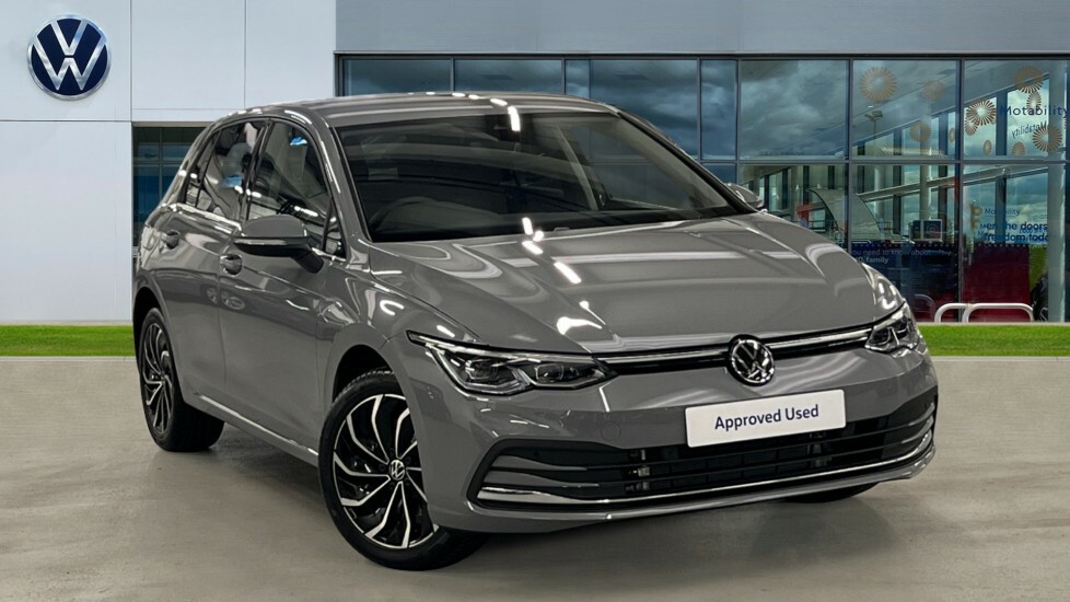 Compare Volkswagen Golf 8 Style 1.4 Tsi Ehybrid 204Ps 6-Speed Dsg EX24WGF Grey