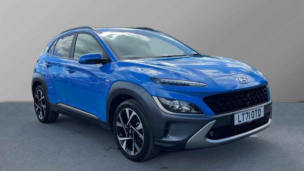 Compare Hyundai Kona Hyundai 1.0 Tgdi 48V Mhev Premium LT71OTD Blue
