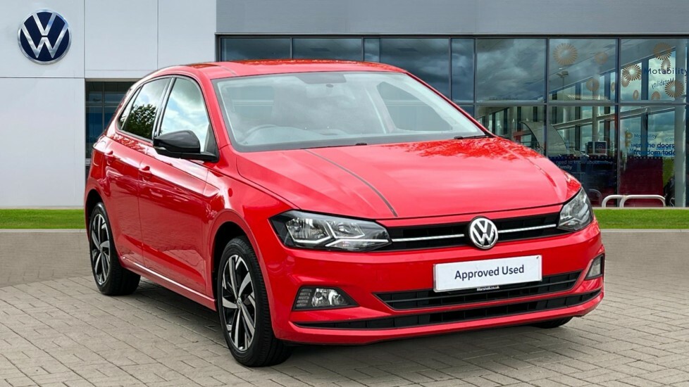 Compare Volkswagen Polo New Beats 1.0 80Ps Evo 5-Speed LS20NWC Red
