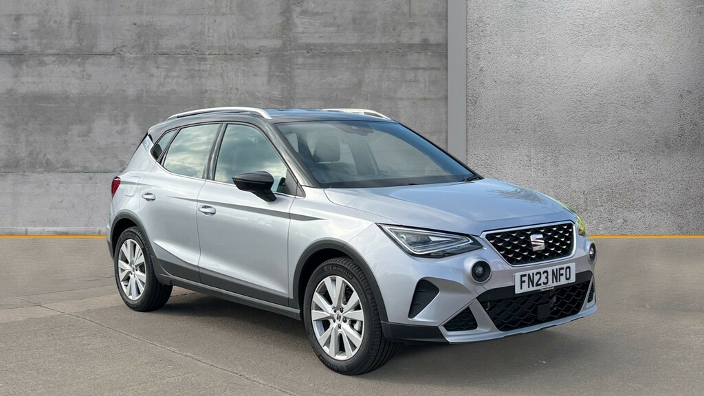 Compare Seat Arona Seat Hatchback 1.0 Tsi 110 Xperience FN23NFO Silver