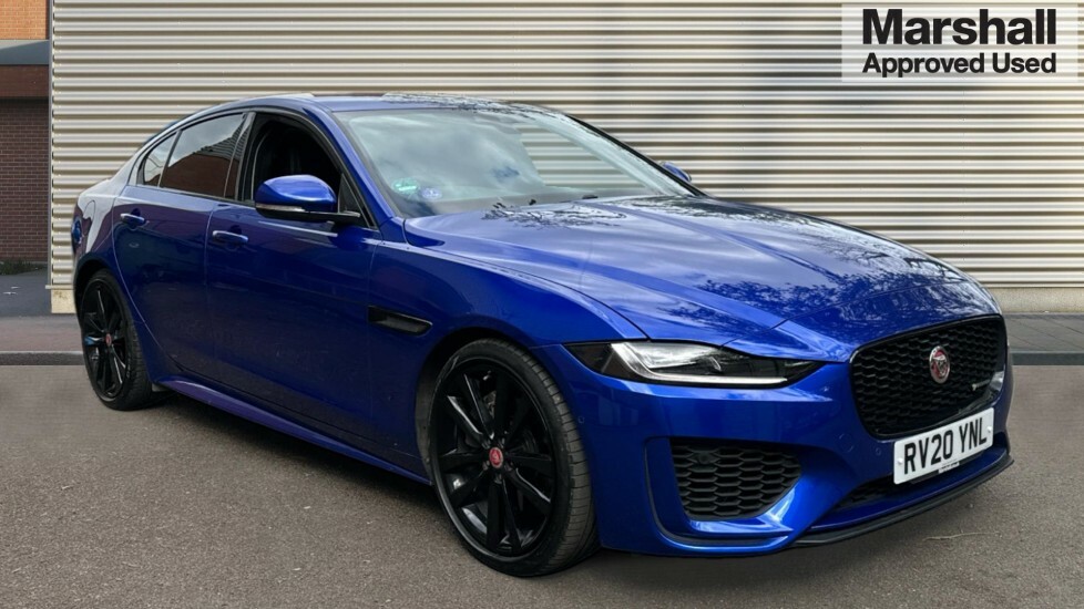 Jaguar XE 2.0 R-dynamic Se Blue #1