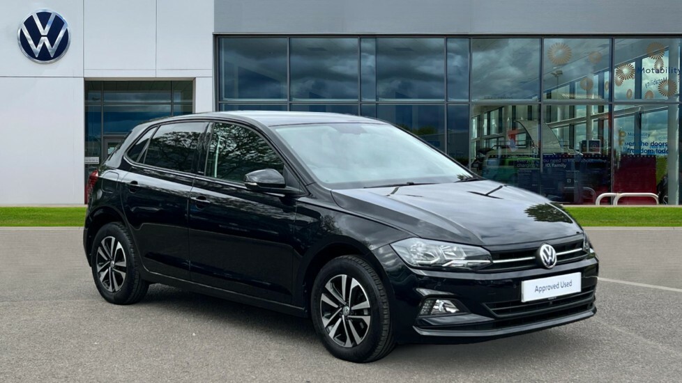 Compare Volkswagen Polo New United 1.0 Tsi 95Ps 5-Speed OY70FVS Black