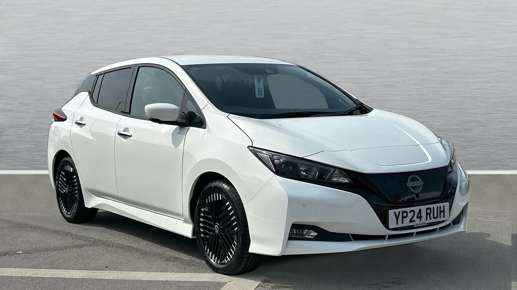 Compare Nissan Leaf Hat Shiro 110Kw 39Kwh YP24RUH White