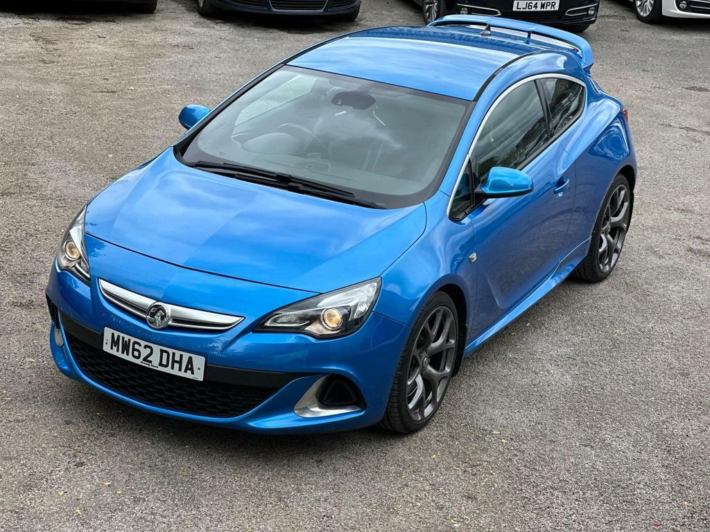 Compare Vauxhall Astra GTC Gtc 2.0T Vxr Euro 5 Ss MW62DHA Blue