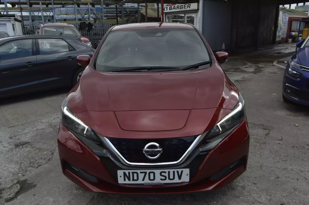 Compare Nissan Leaf 110Kw N-connecta 40Kwh 2021 One Owner Sat ND70SUV Red