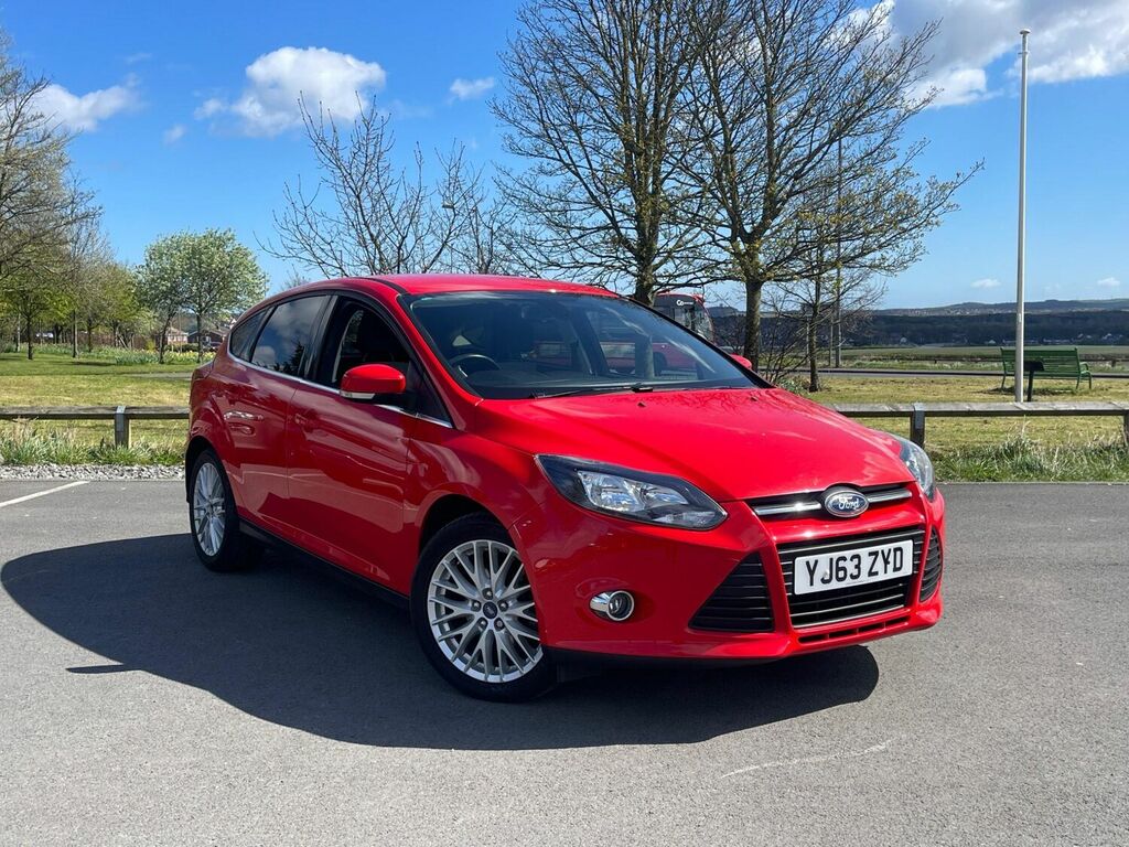 Compare Ford Focus Hatchback 1.0T YJ63ZYD Red