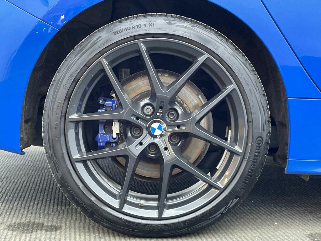 Compare BMW 1 Series 2.0 118D M Sport Euro 6 Ss WG69WWV Blue
