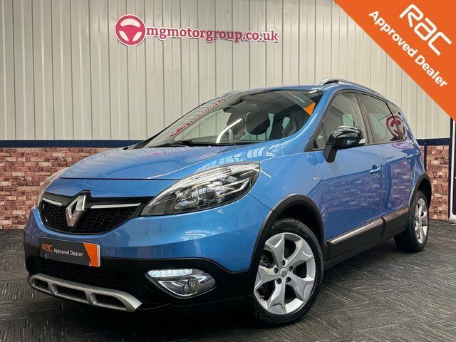 Compare Renault Scenic XMOD 1.5 Xmod Dynamiquett Boseplus Energy Dci Ss 11 NY15FFS Blue